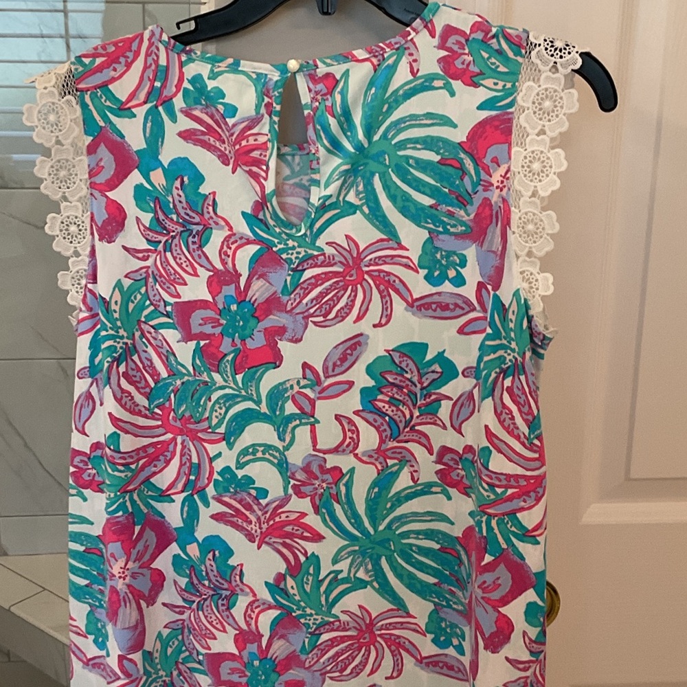Floral ladies Dress with Lace Sleeves - Picture 4 of 4